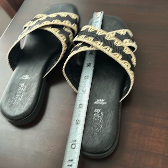 Lottini Made in Italy Leather Black Beige CrissCross Rafia Trim Leather Sandals - Picture 14 of 17